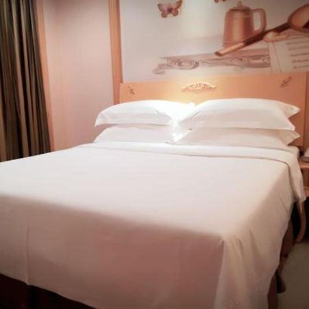 Vienna Classic Hotel Guangdong Yangxi Moon Bay Exterior photo