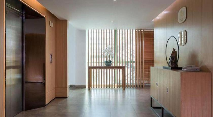 Vienna Classic Hotel Guangdong Yangxi Moon Bay Exterior photo