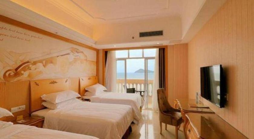 Vienna Classic Hotel Guangdong Yangxi Moon Bay Exterior photo